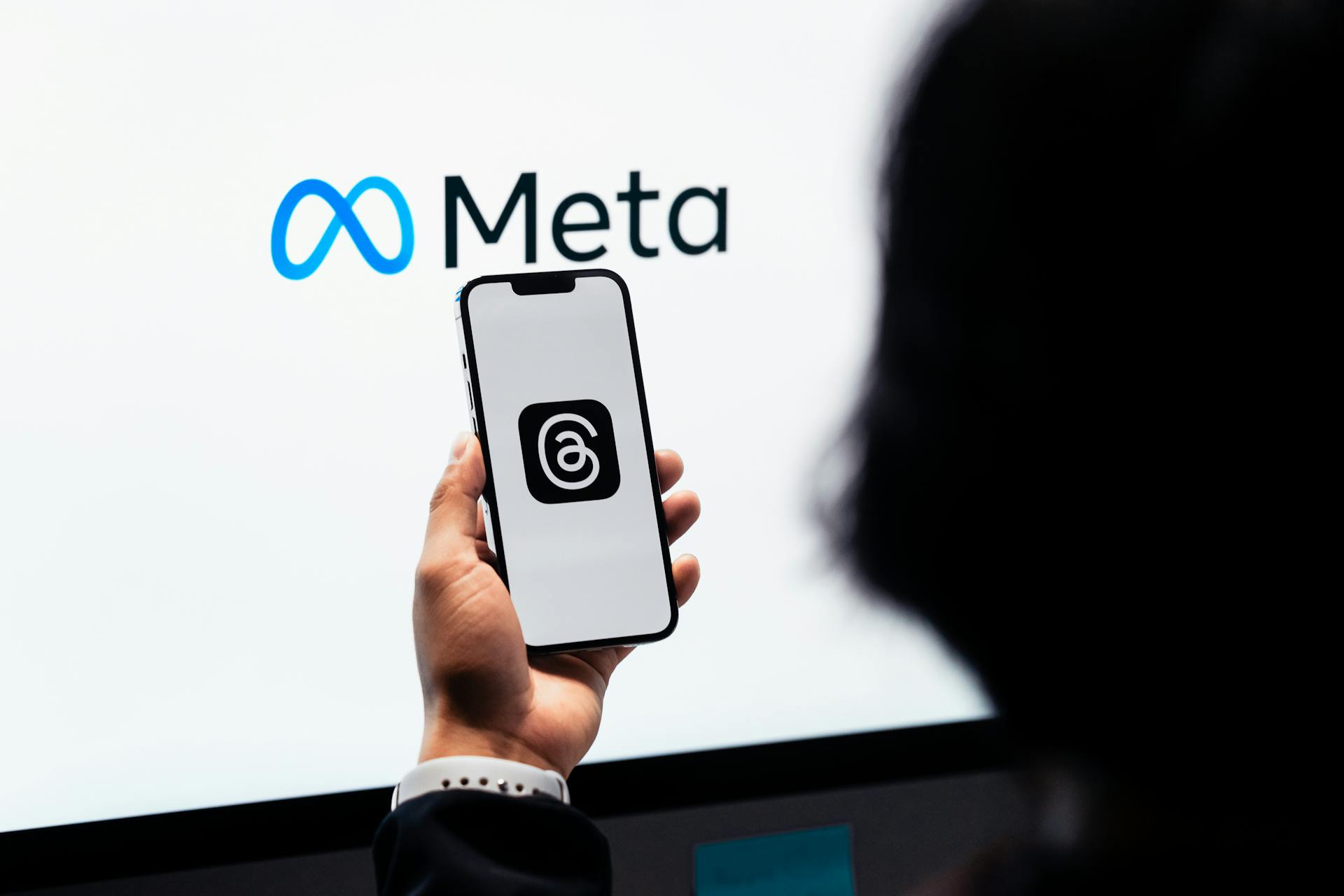 Read more about the article Stunning new Meta AI chip is under development